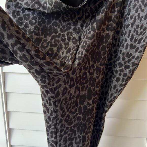 Boston Proper | Leopard Ponte Legging Heather Grey - Picture 10 of 11